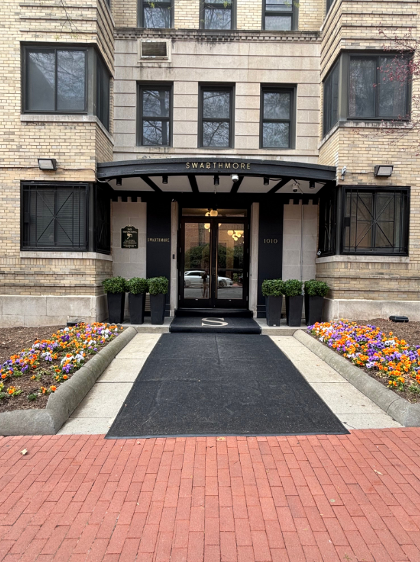 1010 25th St, NW #811 Washington DC 20037